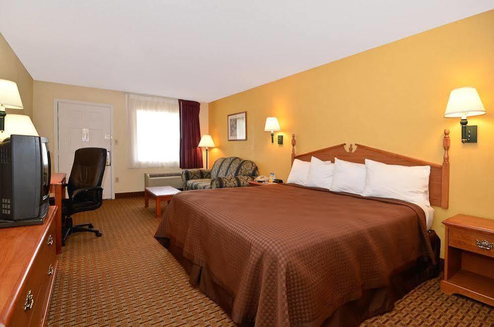 Red Roof Inn Muscle Shoals Buitenkant foto